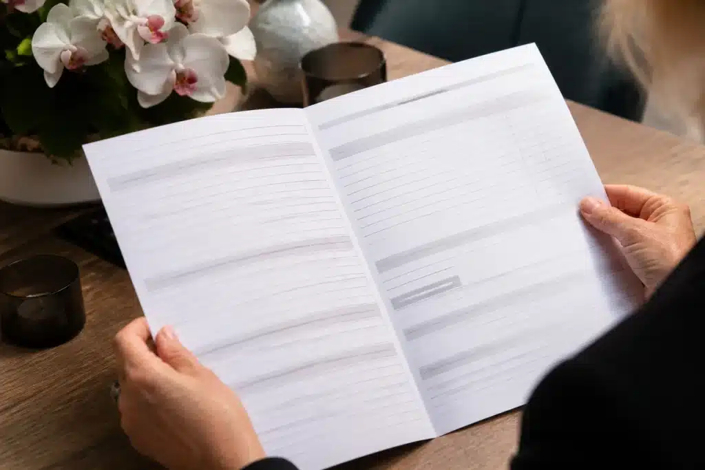 Document devis funéraire detaillé avec lignes et chiffres visibles
